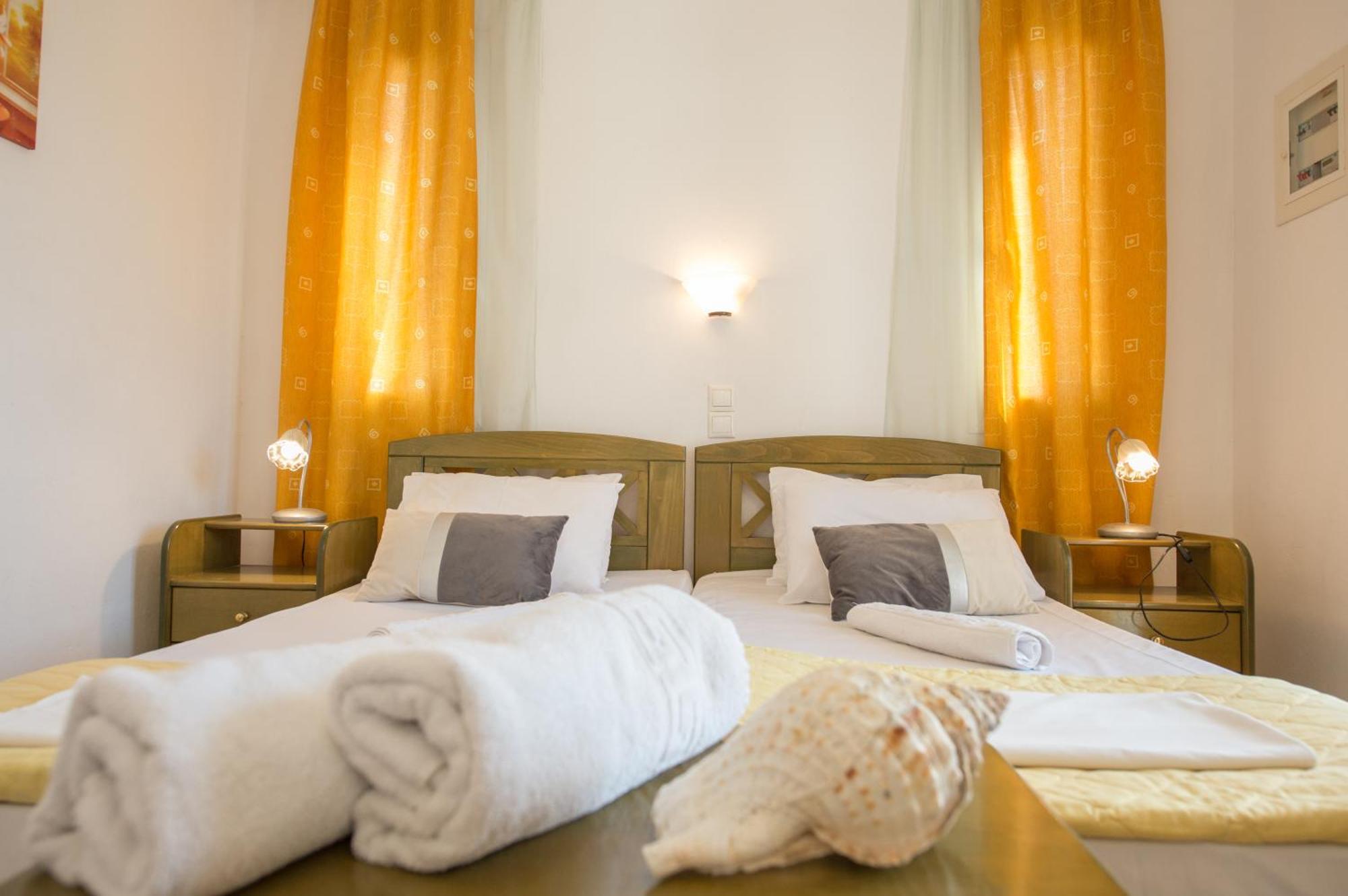 Hotel Avra ネア・エピダヴロス エクステリア 写真